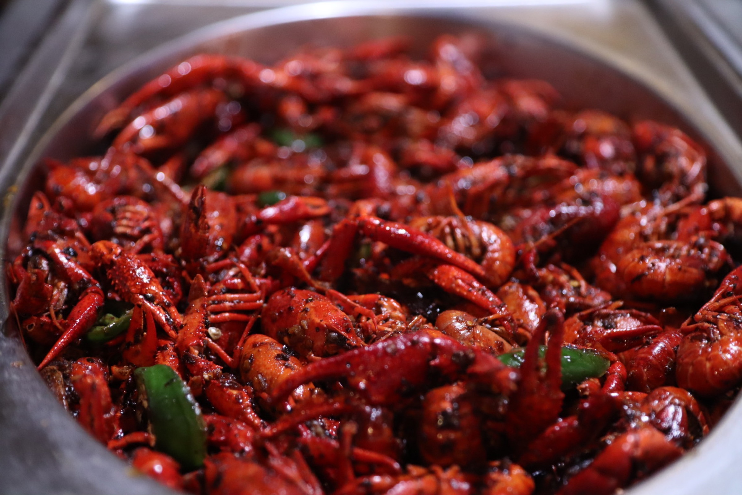 Seasoned crawfish served at LaMeiZi